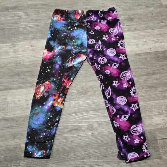 No Boundaries Vibrant Multi Color Space & Purple Galaxy All Over Print Leggings - Picture 10 of 10